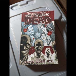 Walking Dead Book Lot